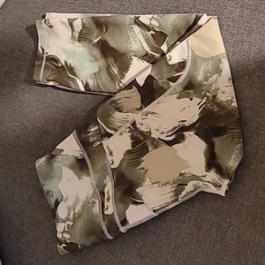 NWOT leggings